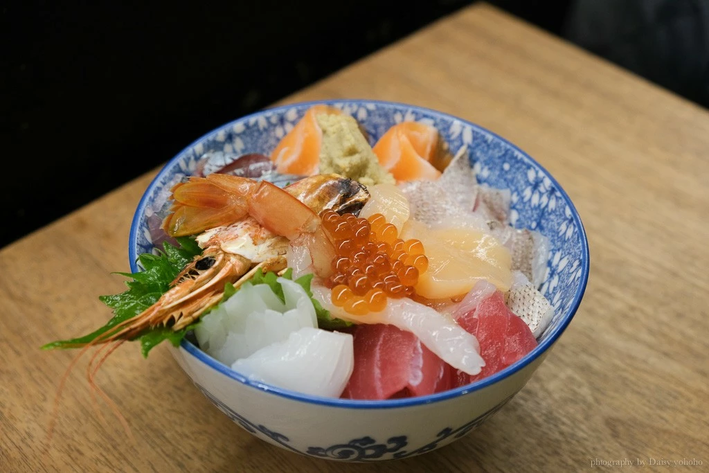 興中街》花樂食堂，google地圖一片好評的日本料理食堂，新鮮生魚片丼飯。 @嘉義+1 | 嘉義加一